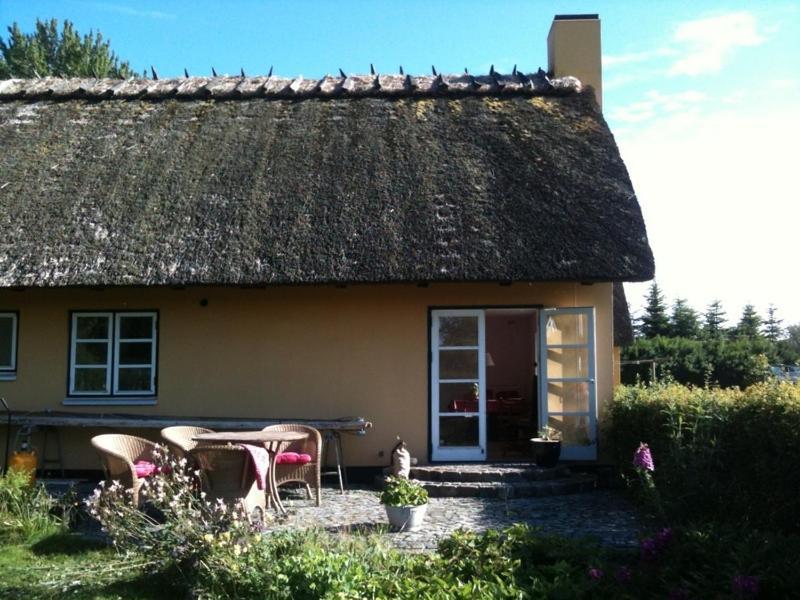 Grastenhus Guesthouse Thurø By Екстериор снимка